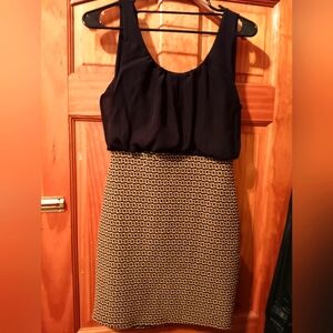 Adriana papel dress size small black and beige Never worn